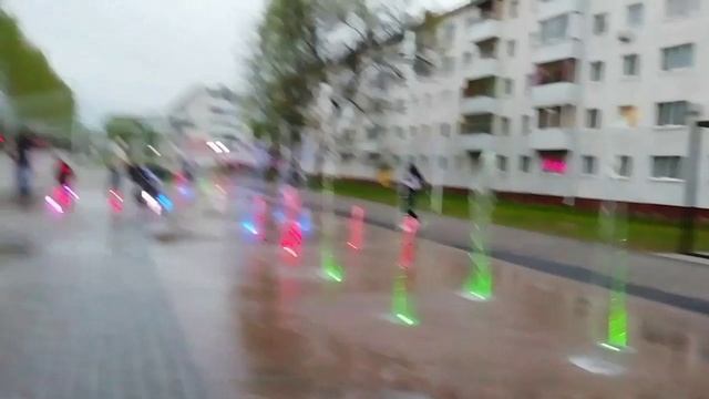 Дружные фонтанчики