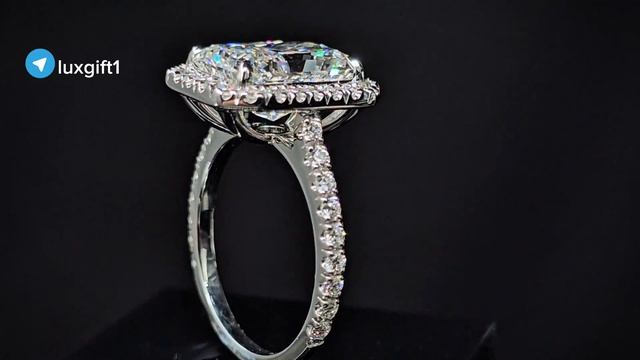 Помолвочное кольцо с бриллиантом огранки Кушон 4 ct. 5000$