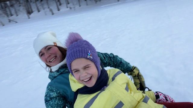 2020 год София и мама на тюбингах