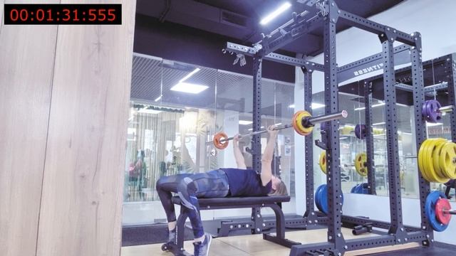 Наталья Бабкина (МС многоповторный жим) Прямой хват [30?