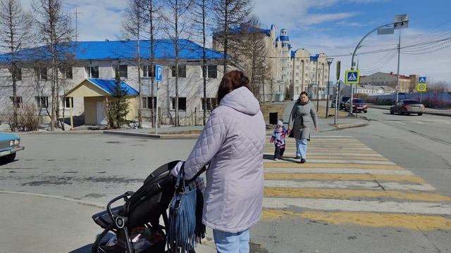 Как выглядит Салехард, город на Полярном круге, в середине мая. Люди и природа в ожидании ледохода