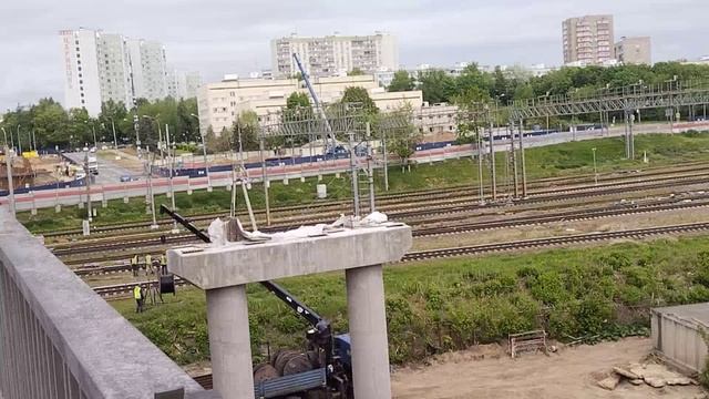 Сборка стапеля для надвижки на развязке Липецкой улицы и ЮВХ