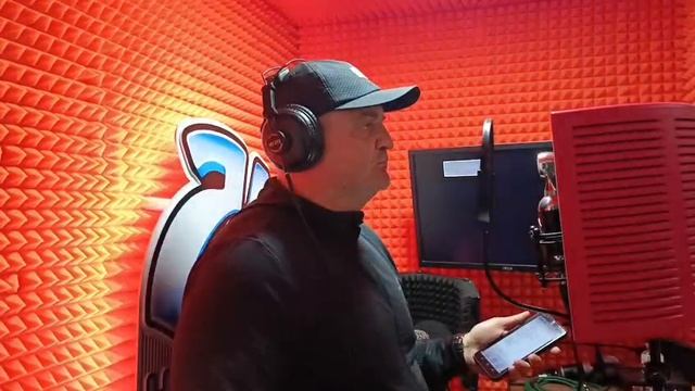 Когда забыл слова из песни)))
