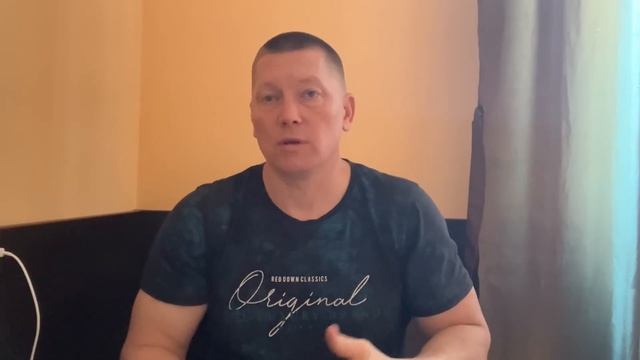 ИЗ-ЗА УВАЖЕНИЯ К СЕБЕ МУЖЧИНА ДОЛЖЕН БРОСИТЬ РАБОТУ(к 40годам)