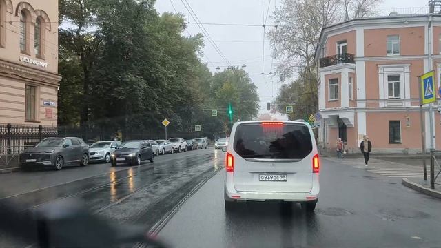 2024.10.03. Погода Петербург.15:05. +10°.