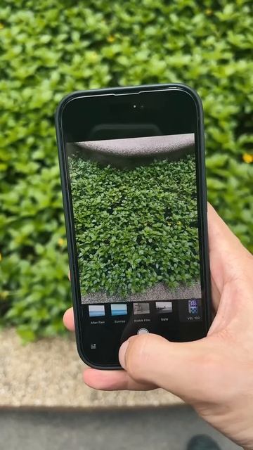 This app turns your iPhone into a DSLR 🤯 Varlens App