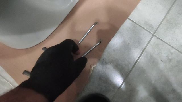 УСТАНОВКА САНТЕХНИКИ В ВАННОЙ своими руками после РЕМОНТА ванной комнаты ПАНЕЛЕЙ ПВХ.
