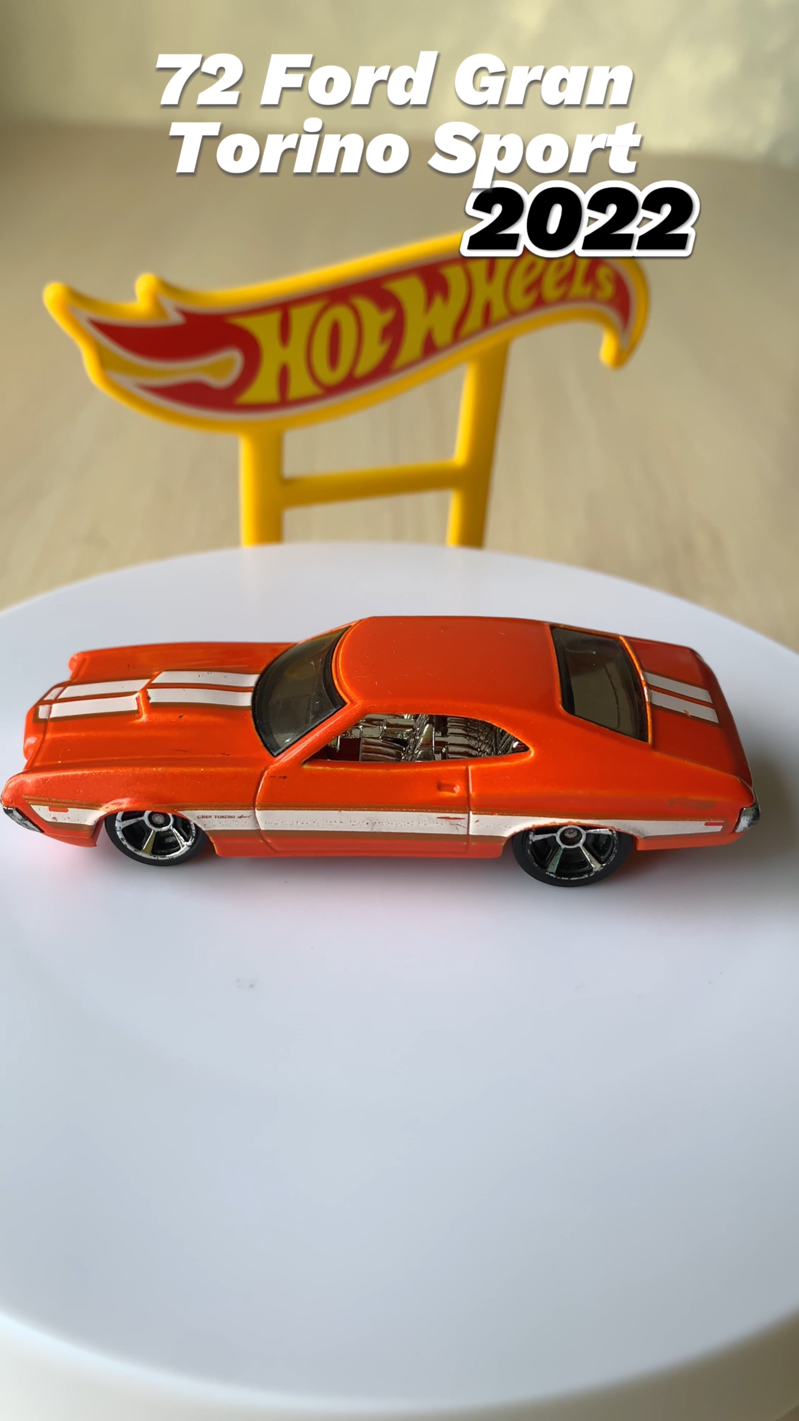 72 Ford Gran Torino Sport 2022 Hot wheels