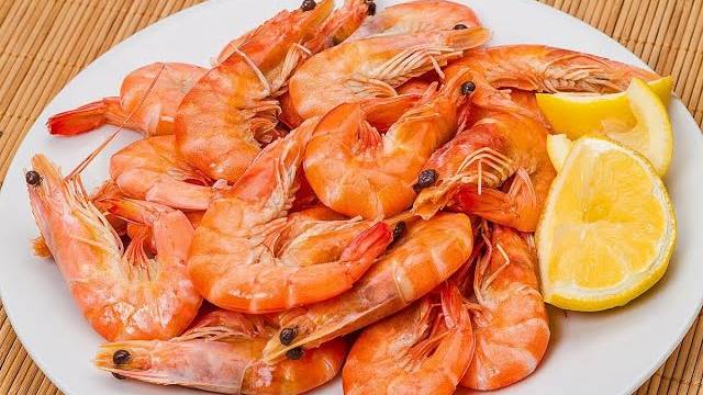 🍤 КАК ПРИГОТОВИТЬ ЗАМОРОЖЕННЫЕ КРЕВЕТКИ: идеальный способ варки. 🔥 Сочные, нежные и ароматные
