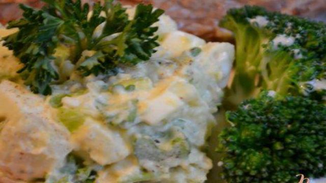Салат картофельный с релиш соусом