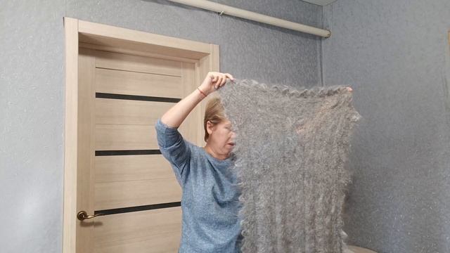Пуховые платки, шали больших размеров и палантины +790303