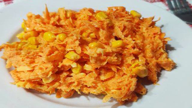 Салат из сырой моркови