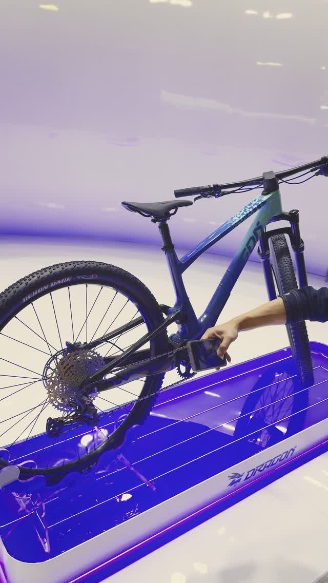 Карбоновый двухподвес Dragon сильно напоминающий Scott Spark | Обзор выставки China Cycle 2025