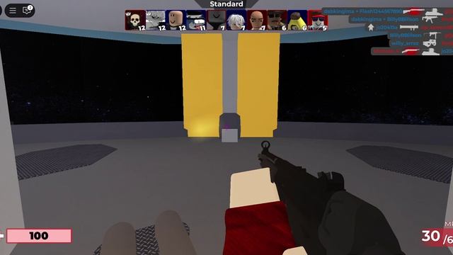 играем в Arsenal (Roblox)
