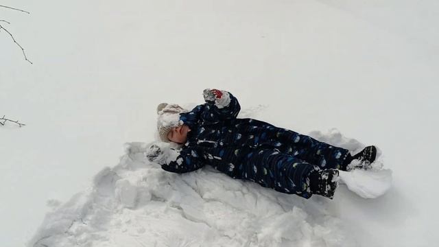 шапка на бок
