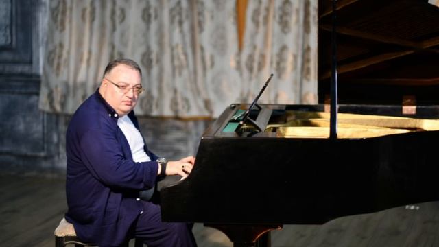 КРАСИВАЯ МУЗА