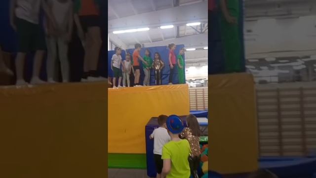 Новогодняя тренировка, часть 2. #acrobatics #junior #sports #training #tra