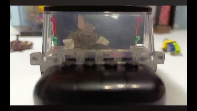 делаю реакцию на мистера lego