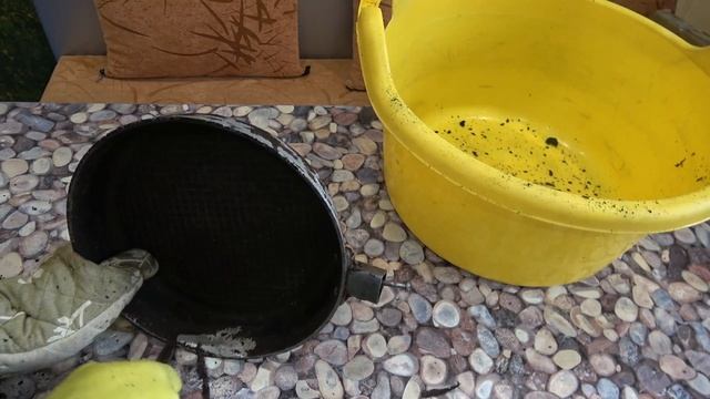 КАК очистить сковороду ОТ МНОГОЛЕТНЕГО СИЛЬНОГО НАГАРА внутри и снаружи!!! НЕТ жиру и нагару.
