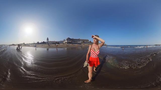 VR 360 Video 5.7K _ Virtual Beach Walk, Canary Islands, Spain _ Insta360 _ Oculus Quest 2 #vrgirl