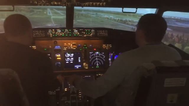 «Центр Полетов» Санкт-Петербург Boeing 737 Заход «на руках