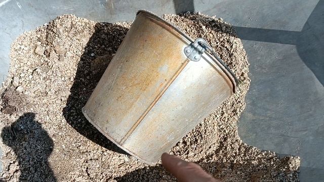 Установка столбов для сетки Рабицы