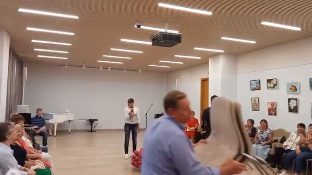 У церкви стояла карета Концерт в Чертаново ЦМД Северное Чертаново Московское долголетие ЮАО