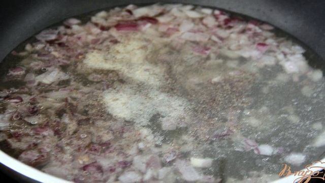 Немецкий картофельный салат с маринованными огурцами