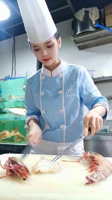 5LU8gS_awK8 - Lifestyle Beautiful Train Teppanyaki street food,restaurant,BBQ,Pub street#Short#Short