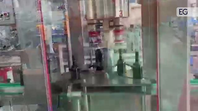Автоматический станок для обкатки пробки из фольгиро?