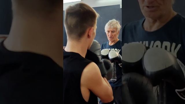 Правильная работа боксеров в паре.