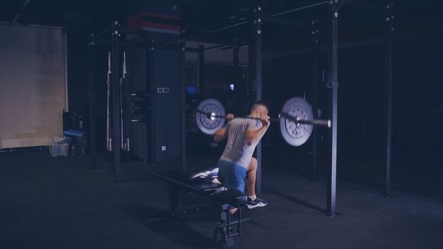 Болгарский сплит присед со штангой на плечах/ Barbell Bulgari