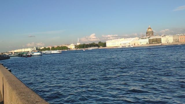 река Нева и Санкт-Петербург