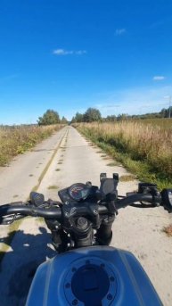 На моцике за город)