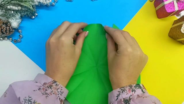 Как сделать ЁЛКУ из бумаги 🎄