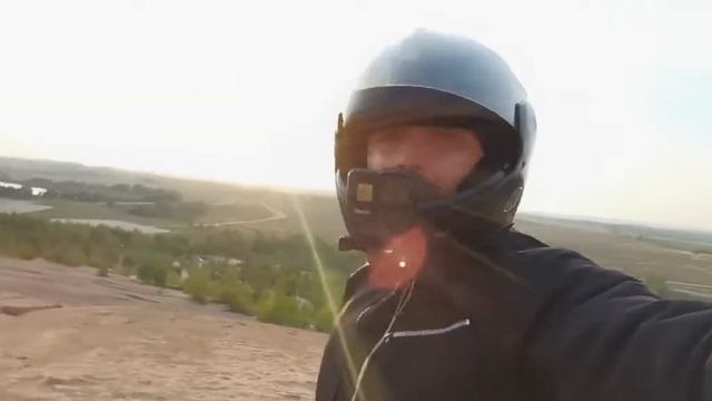 застрял в кандуках на мотоцикле в горе