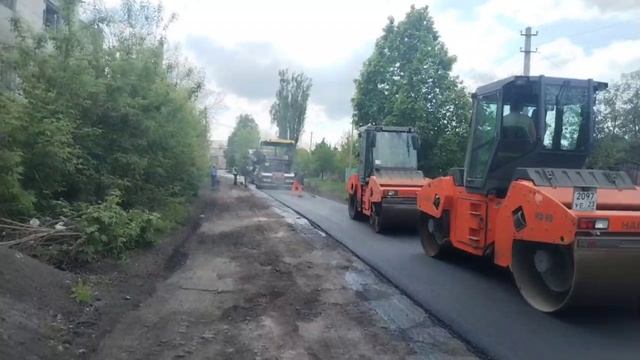 Хабаровский край ремонтирует дорогу в Дебальцево