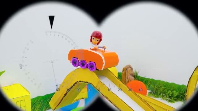 Влад и Никита играют с игрушками Щенячий патруль