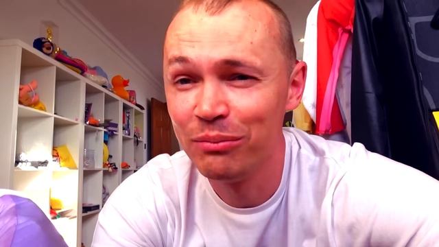 Мистер Макс Игра в Прятки в нашем доме
