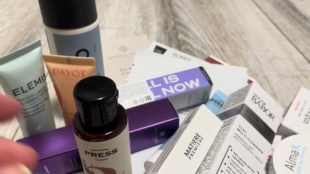 FLACON MAGAZINE f x foreo x adele for you и GOLDAPPLEBOX hits