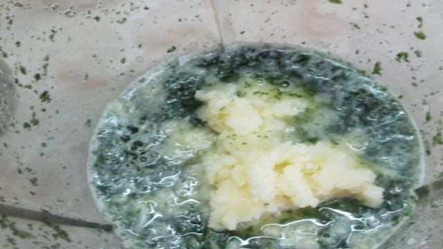 Булочка с крапивой для бургера