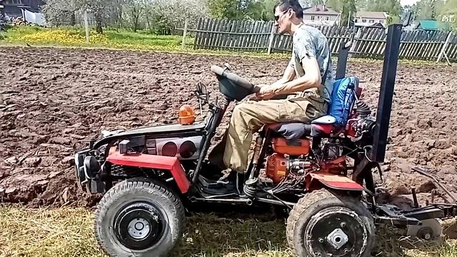 VID_20250517_123035.mp4