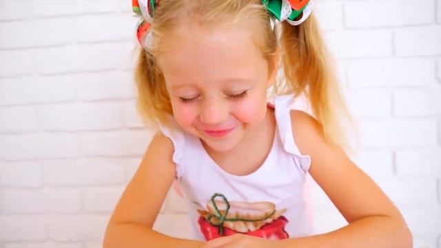 Лайк Настя Влог Настя играет с эмодзи