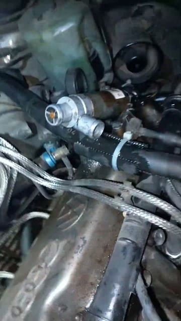 Audi 100 c3 1984. 2,1l. Промывка клапана холостого хода двигате?
