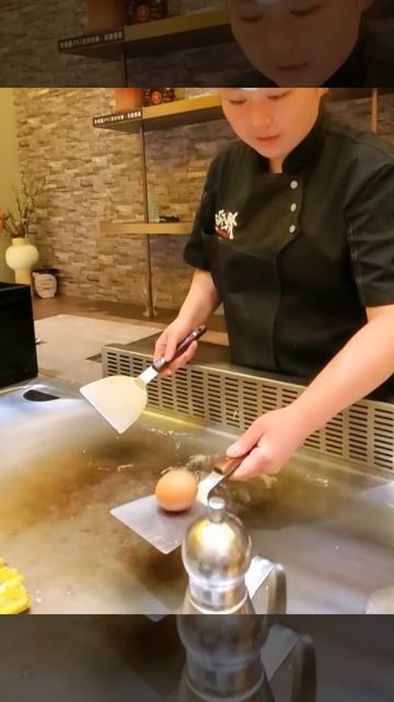 H-4V3QoeGS0 - Lifestyle Beautiful Train Teppanyaki street food,restaurant,BBQ,Pub street#Short#Short