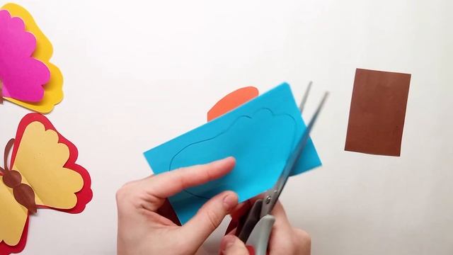 Яркая бабочка простая поделка из бумаги для детей / How to make a flying butterfly out of paper