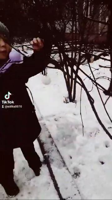снежок  пошла  уи иии