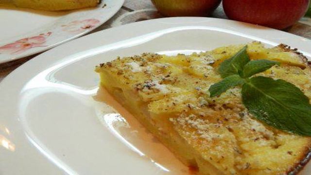 Творожный манник с яблоками