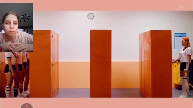 Реакция на "Russian roulette" by Red velvet