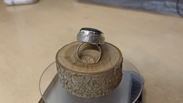Серебряное кольцо с ЧЁРНЫМ НЕФРИТОМ. левин павел серебро.